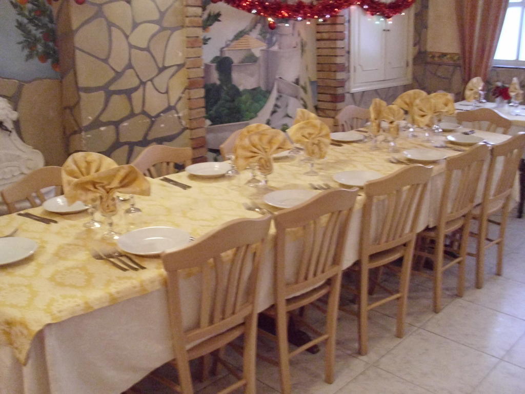 פורצ'י סיקולו Pensione S. Antonio Ristorante Silvia מראה חיצוני תמונה