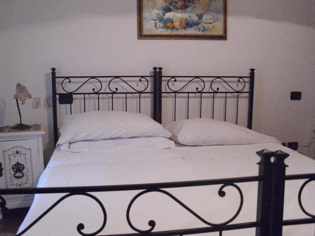 פורצ'י סיקולו Pensione S. Antonio Ristorante Silvia חדר תמונה